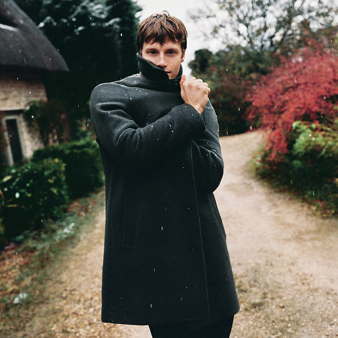 FALCONERI made in Italyブラックフード付きコート